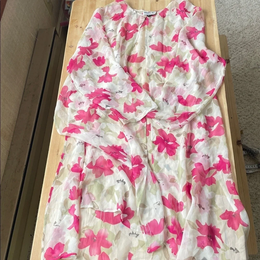 Robbie Bee Vintage 100% Silk Garden Inspired Floral Robe